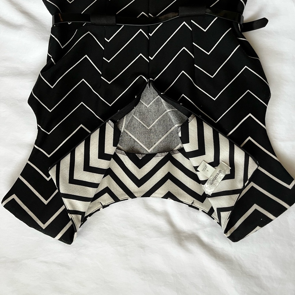 Black and White Sleeveless Sheath Midi Dress - Picture 6 of 13